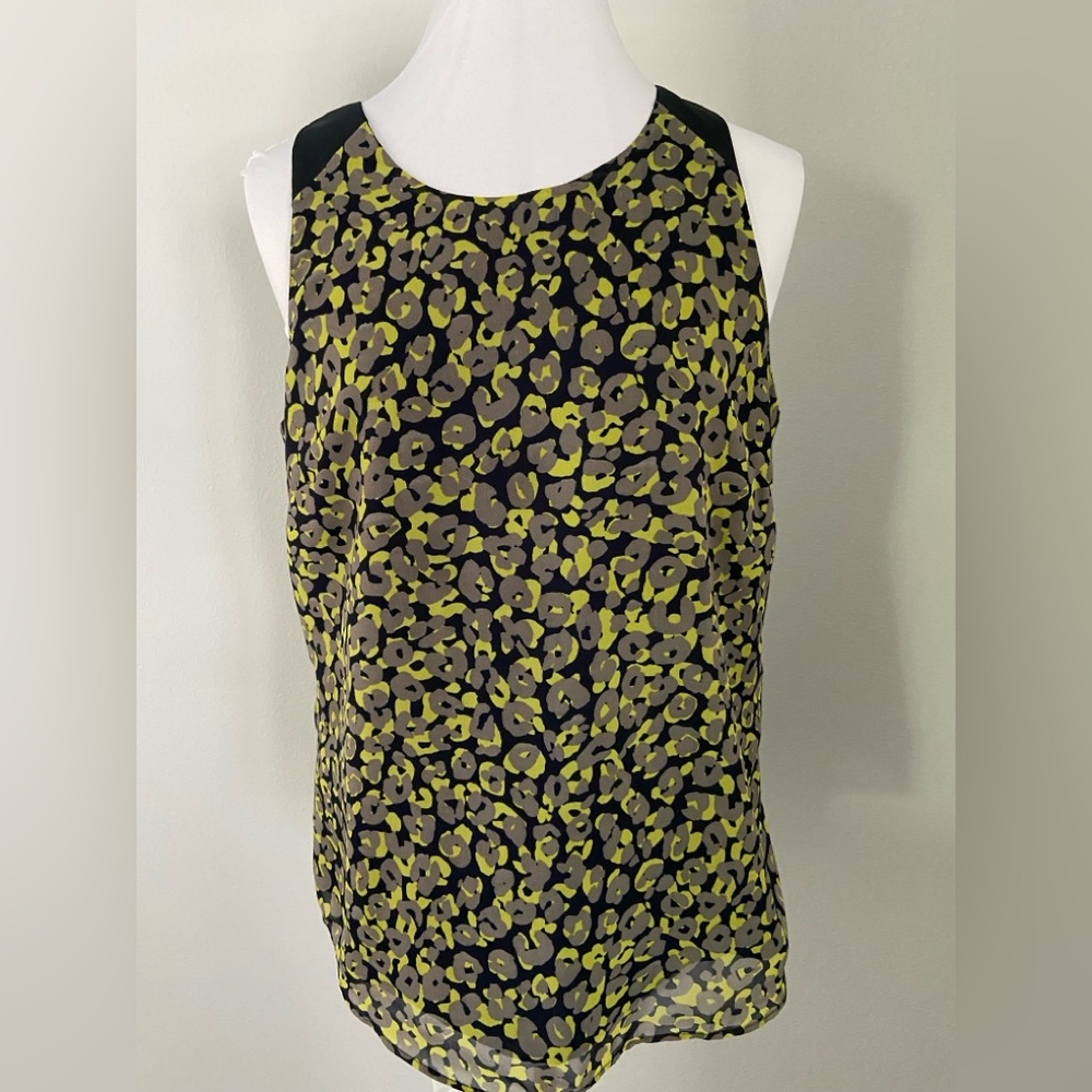 BANANA REPUBLIC SUMMER TOP